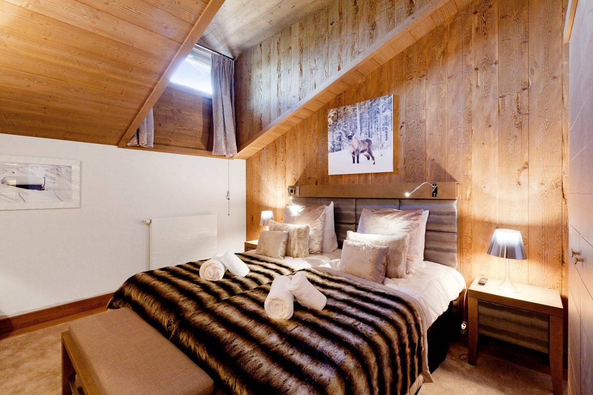 Carre Blanc 370 interior view 5