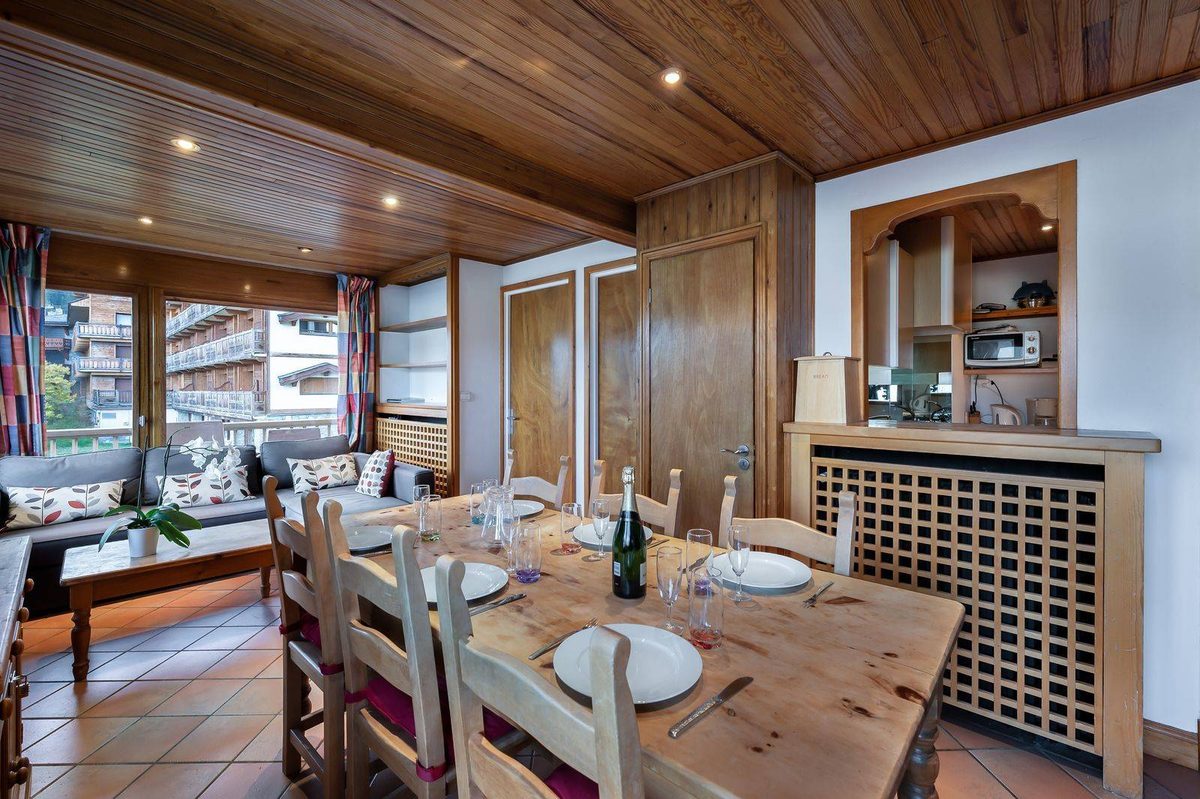 Forêt du Praz 417 interior view 3