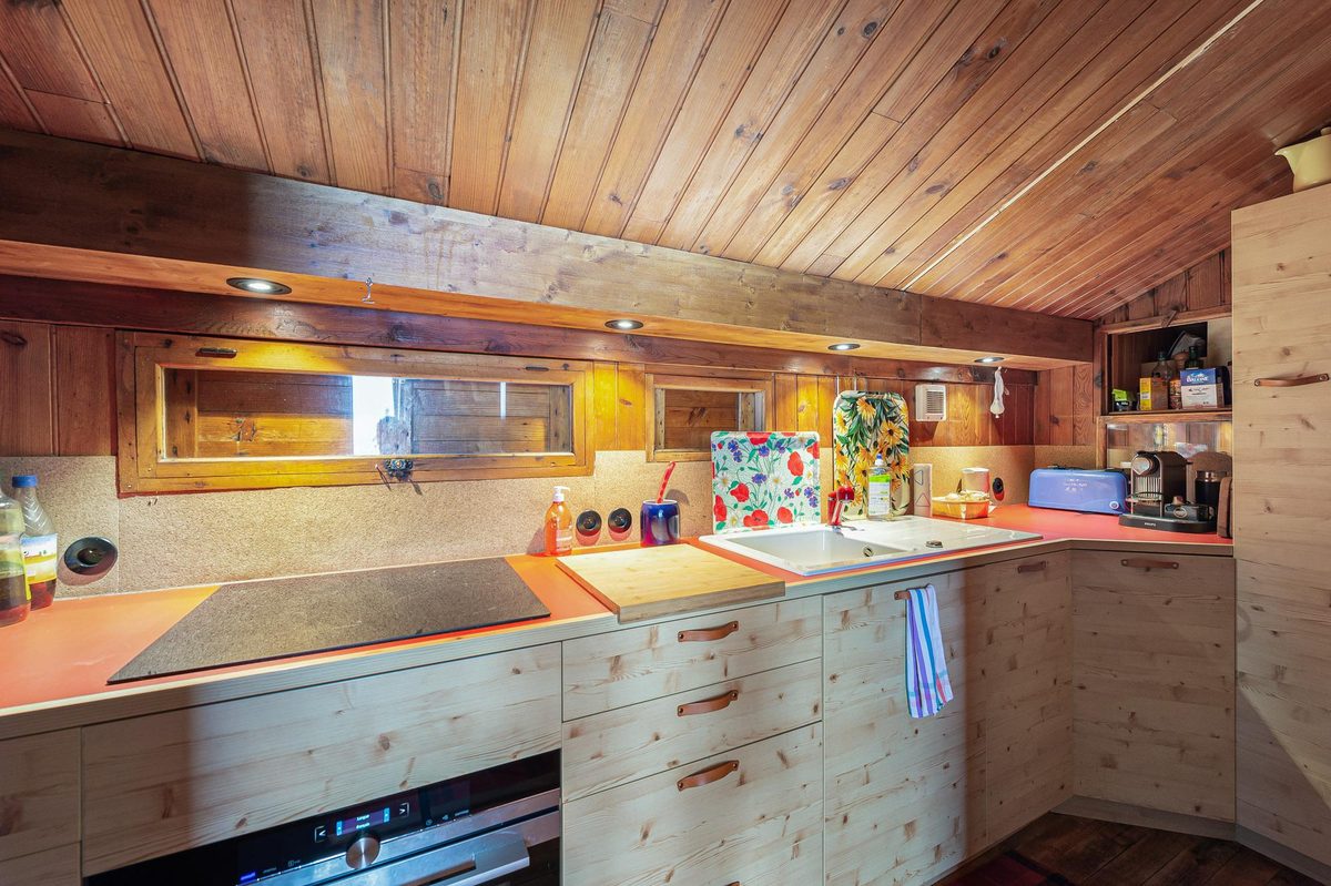 Mazot Les Bichettes interior view 4