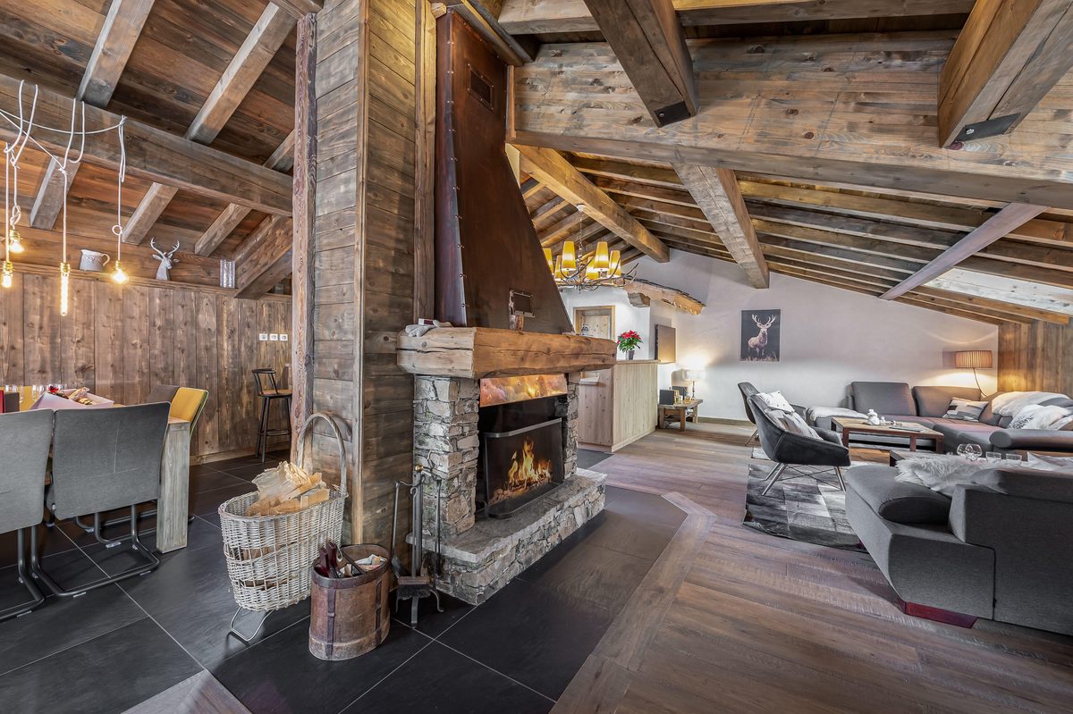 Etagne - Luxury 6 bedroom chalet in Centre