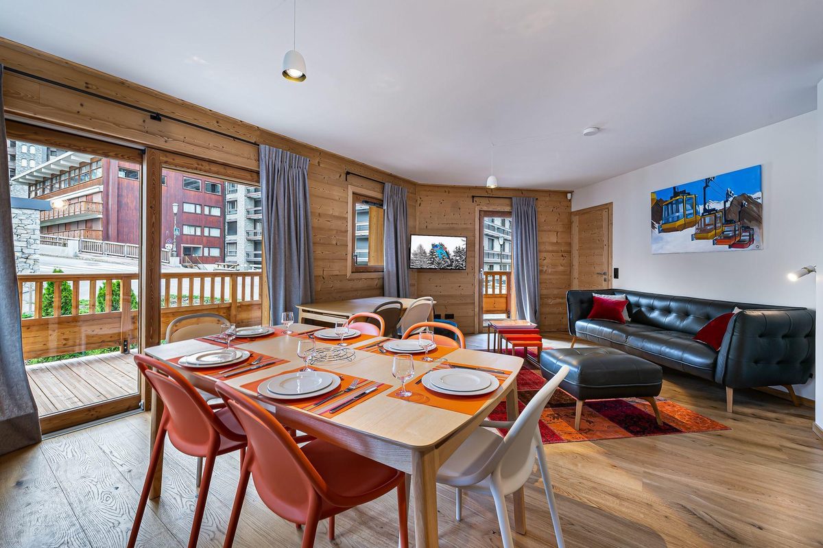 Chantemerle 102 interior view 2