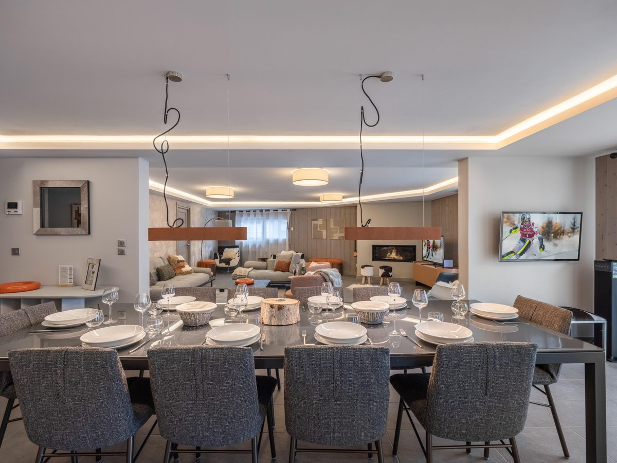 Abondance interior view 3