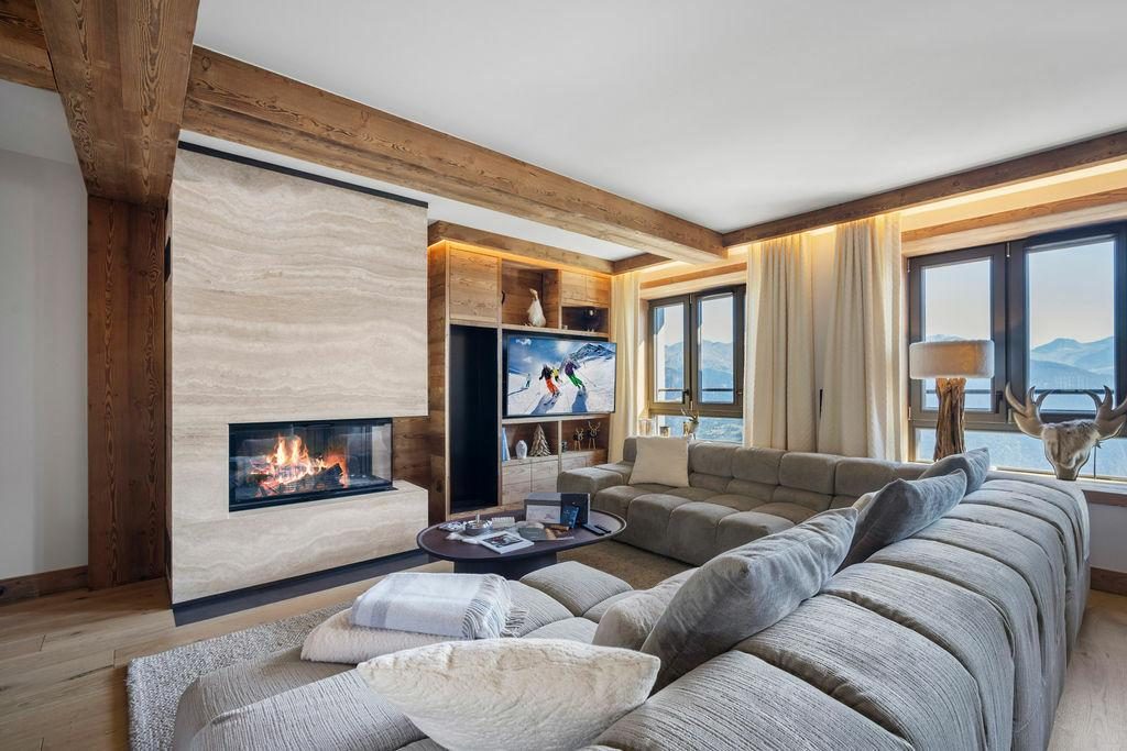 Portes de Courchevel 720B interior view 2