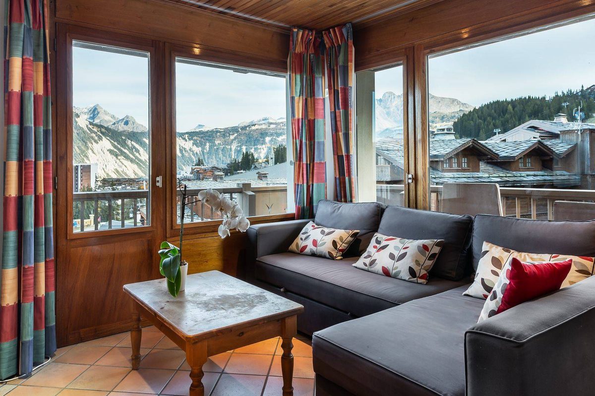 Forêt du Praz 417 interior view 4