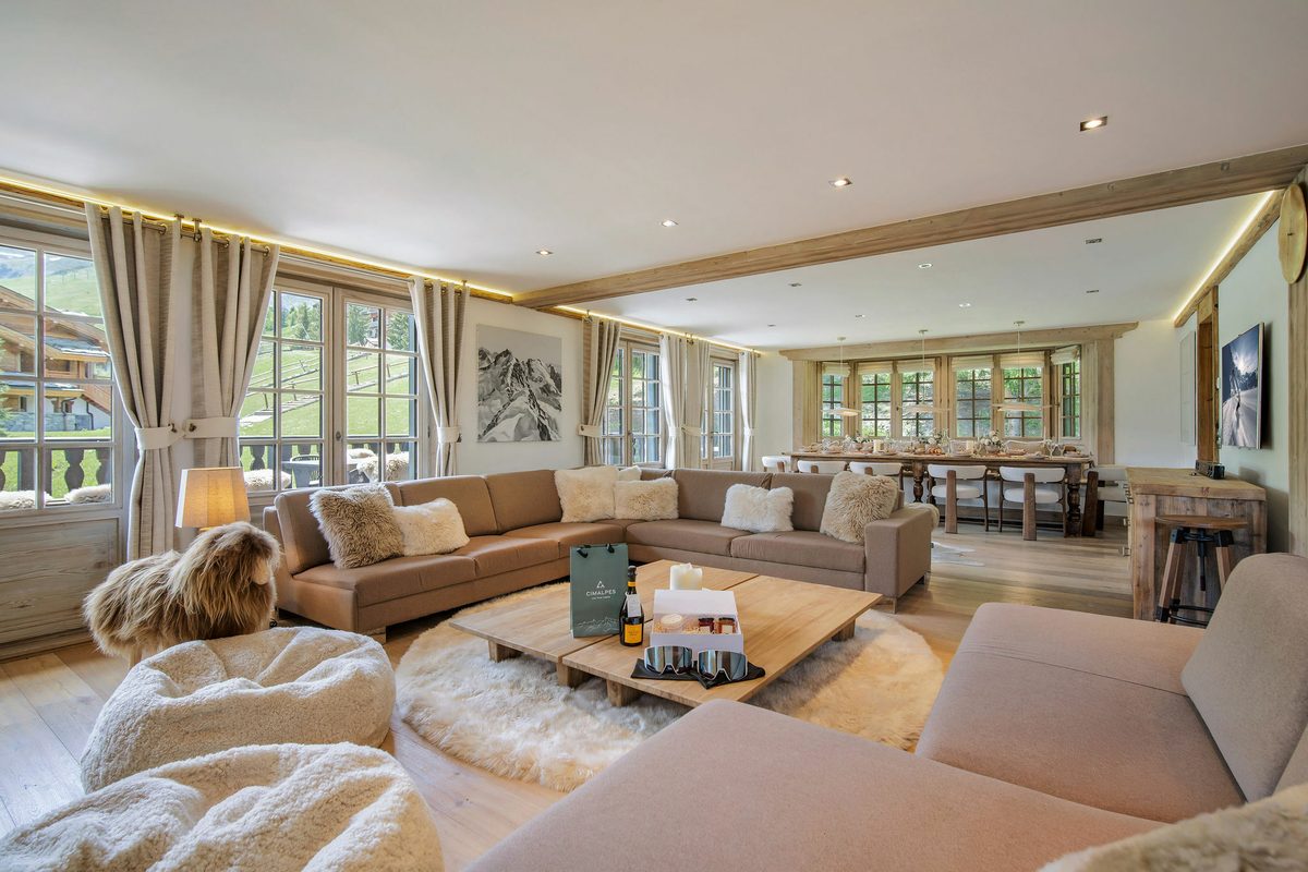 Nirvana interior view 3