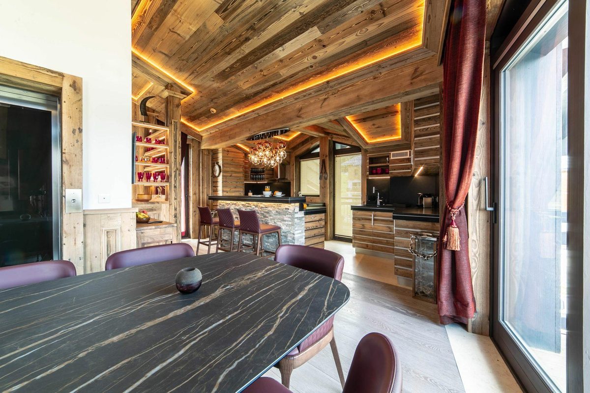 Bordeaux interior view 5