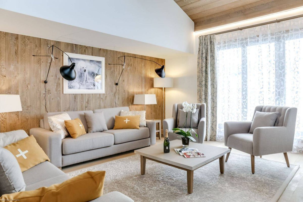Carre Blanc 250 interior view 3