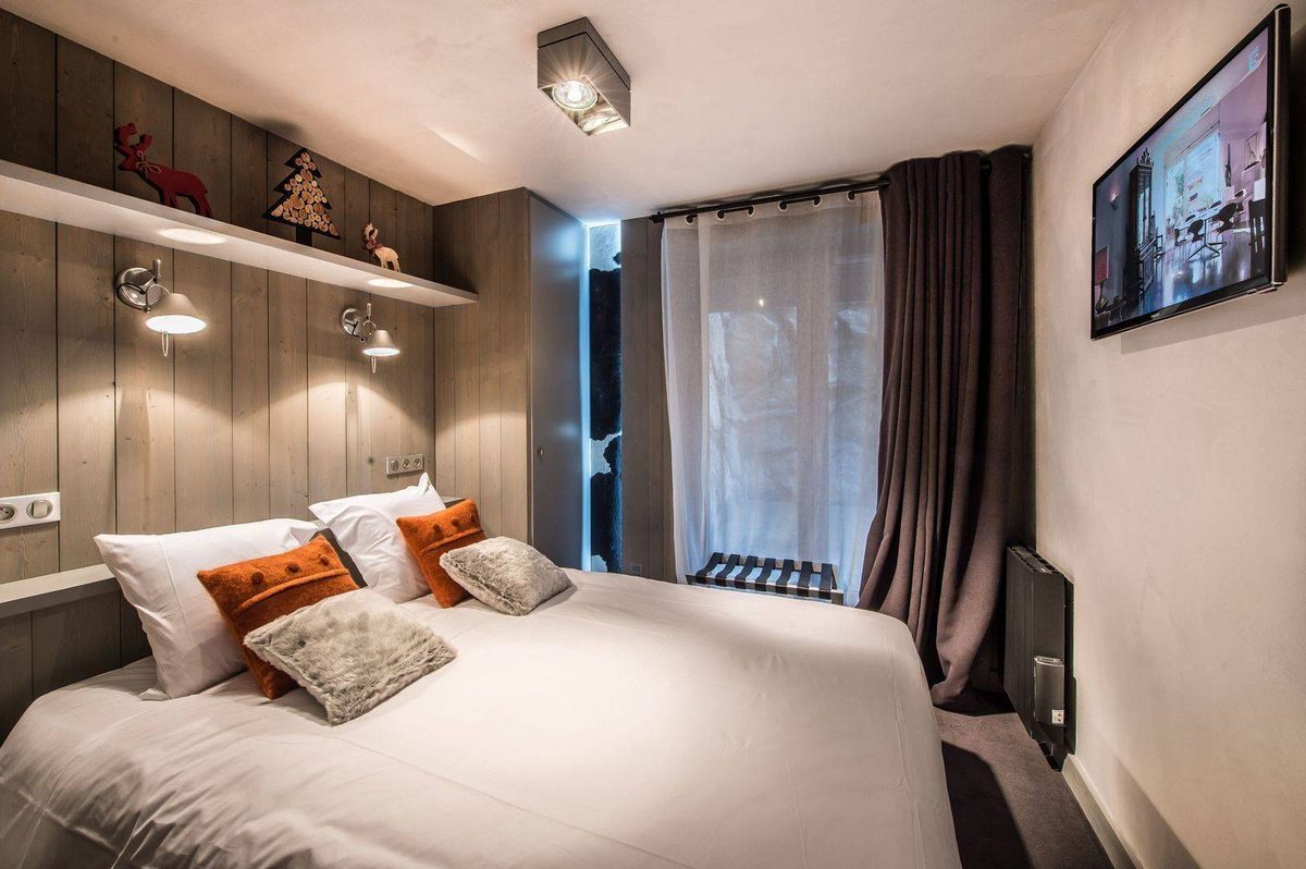 Salers interior view 5