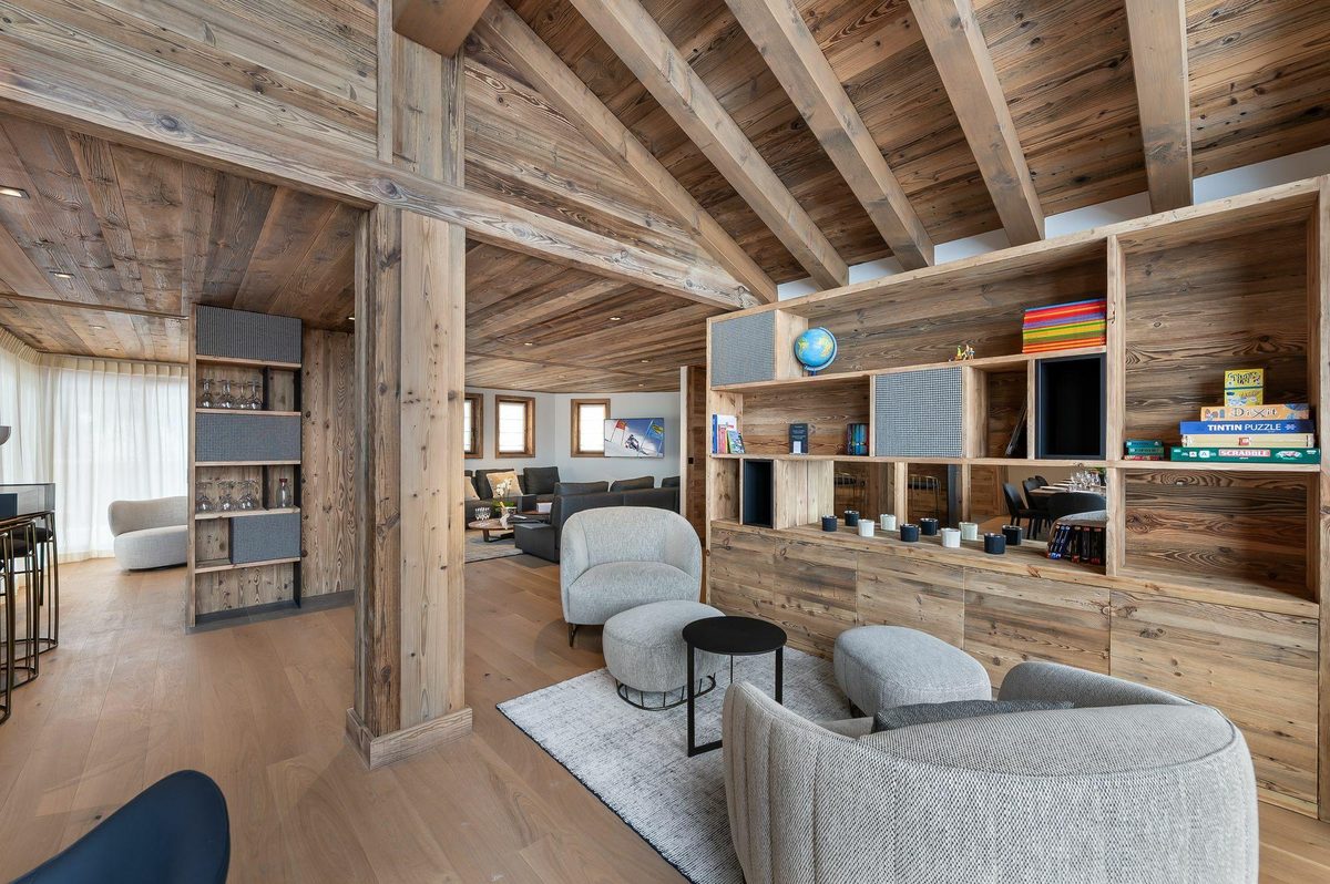 Ciuk interior view 4