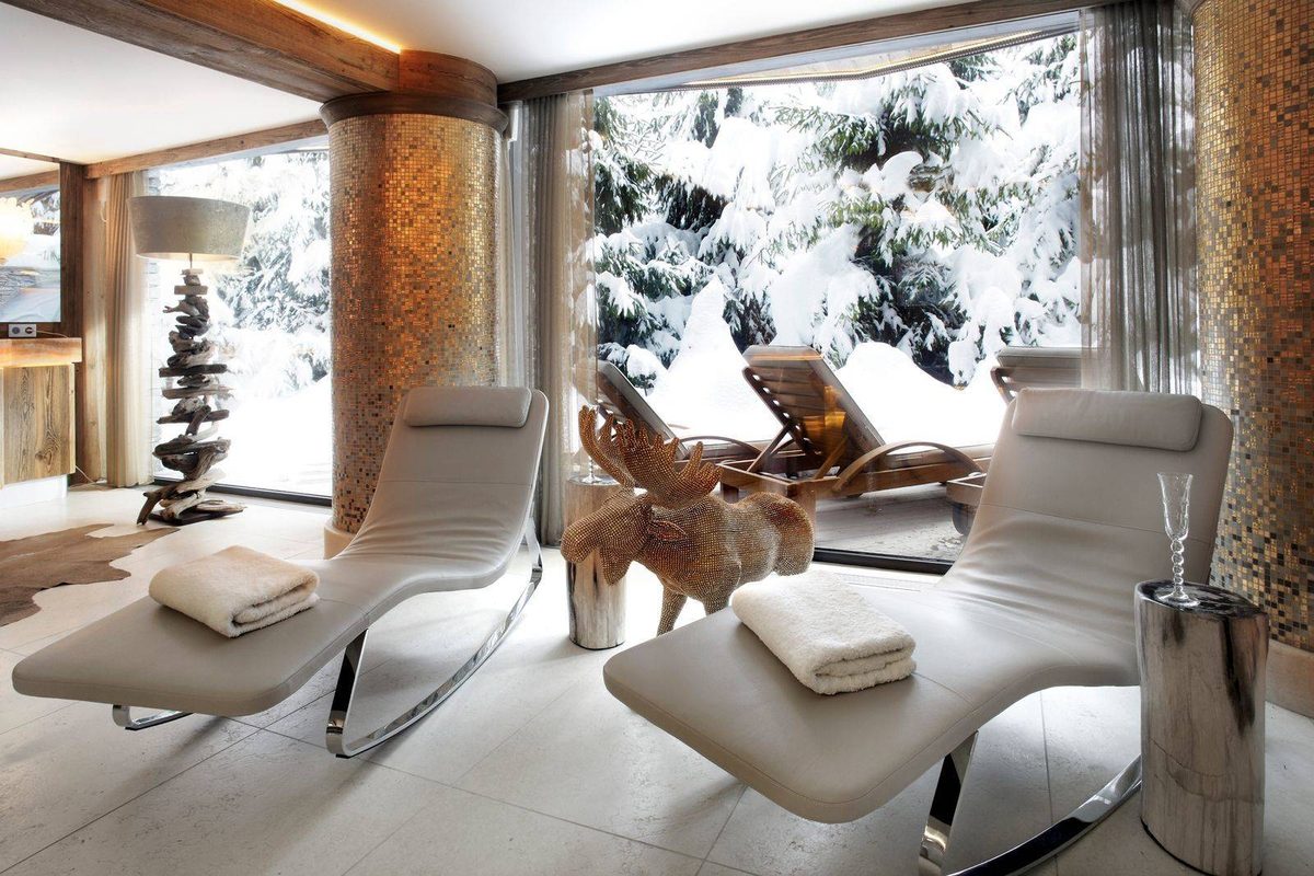 Albaron interior view 5