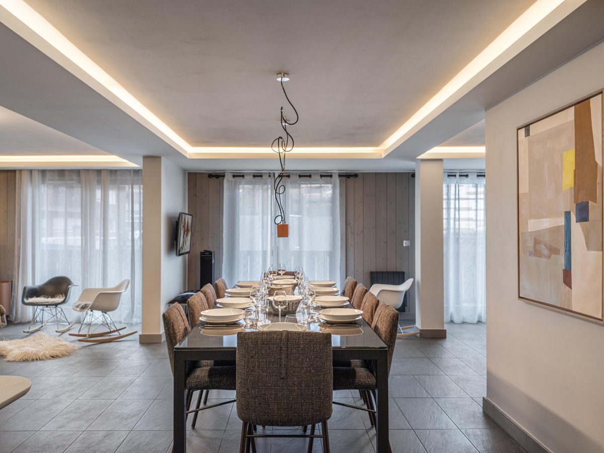 Abondance interior view 2