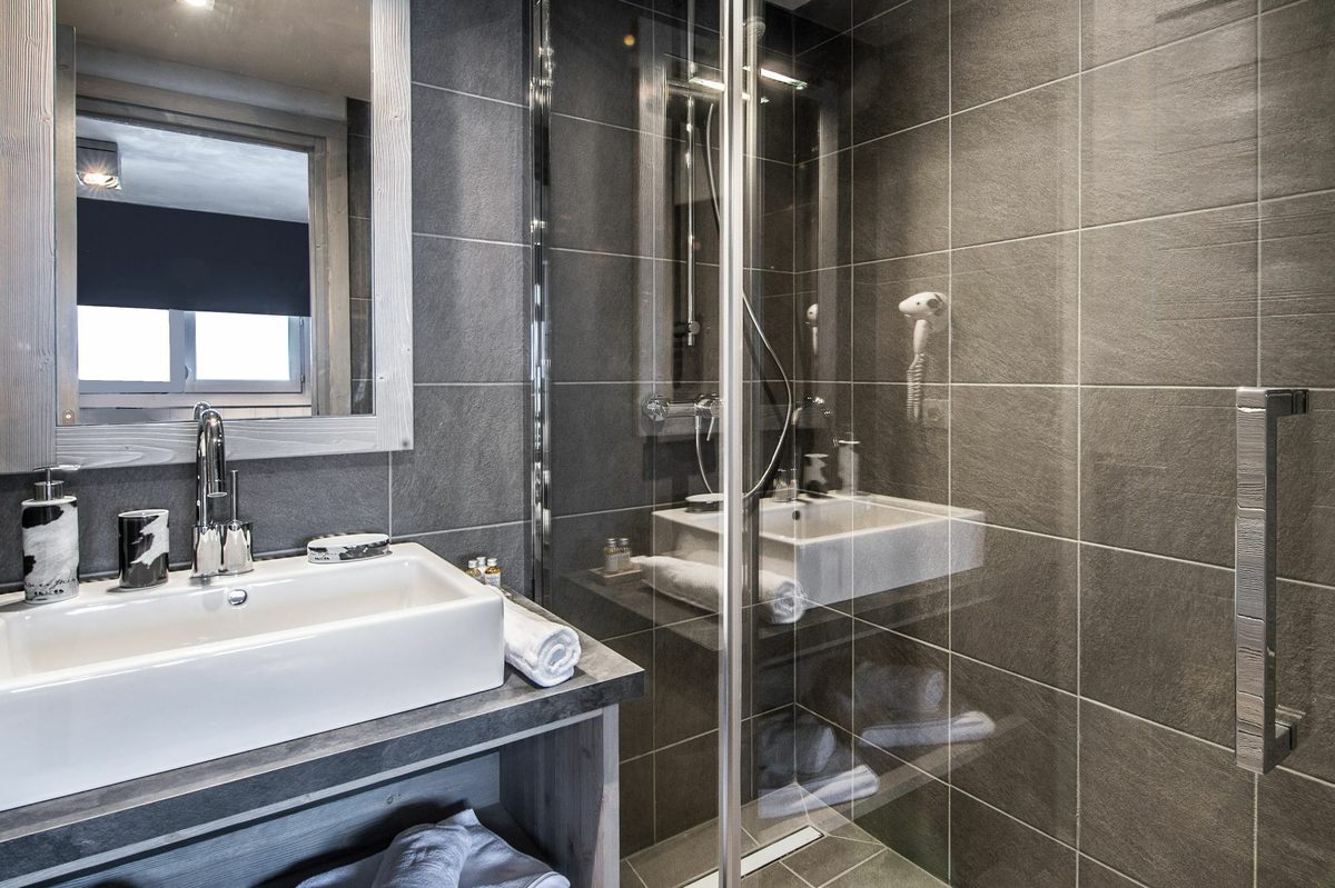 Abondance interior view 5