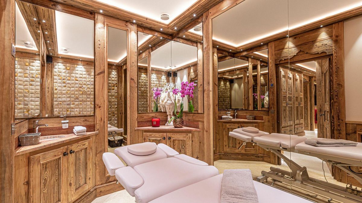 Barolo interior view 5