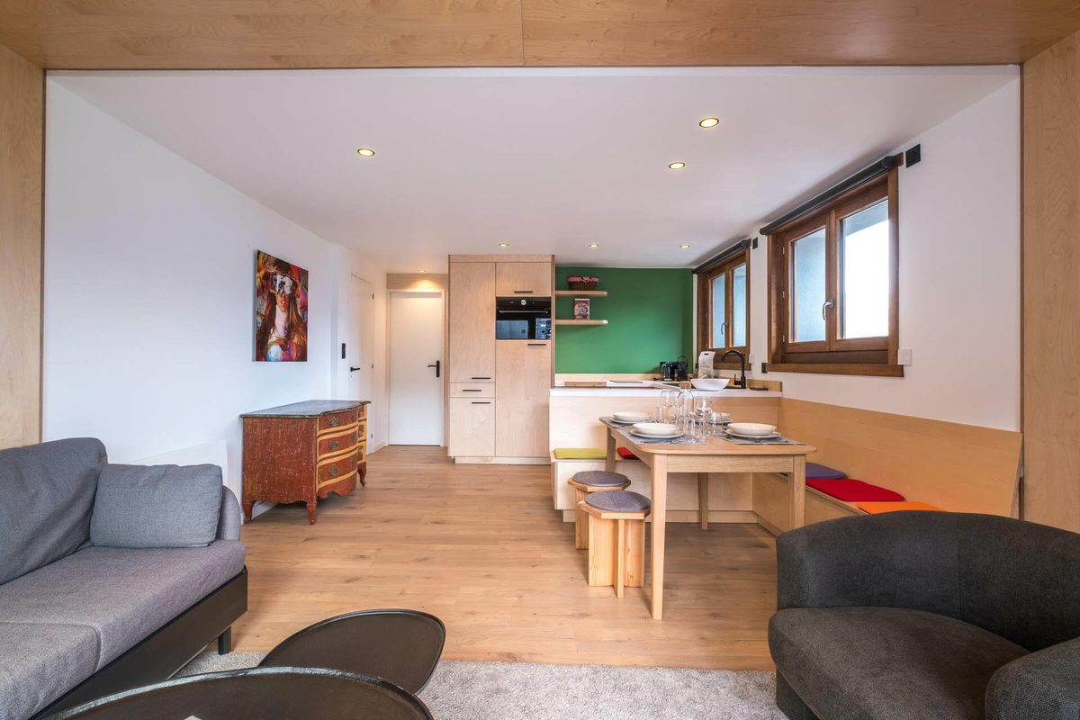 Isard Le Nicolo interior view 2