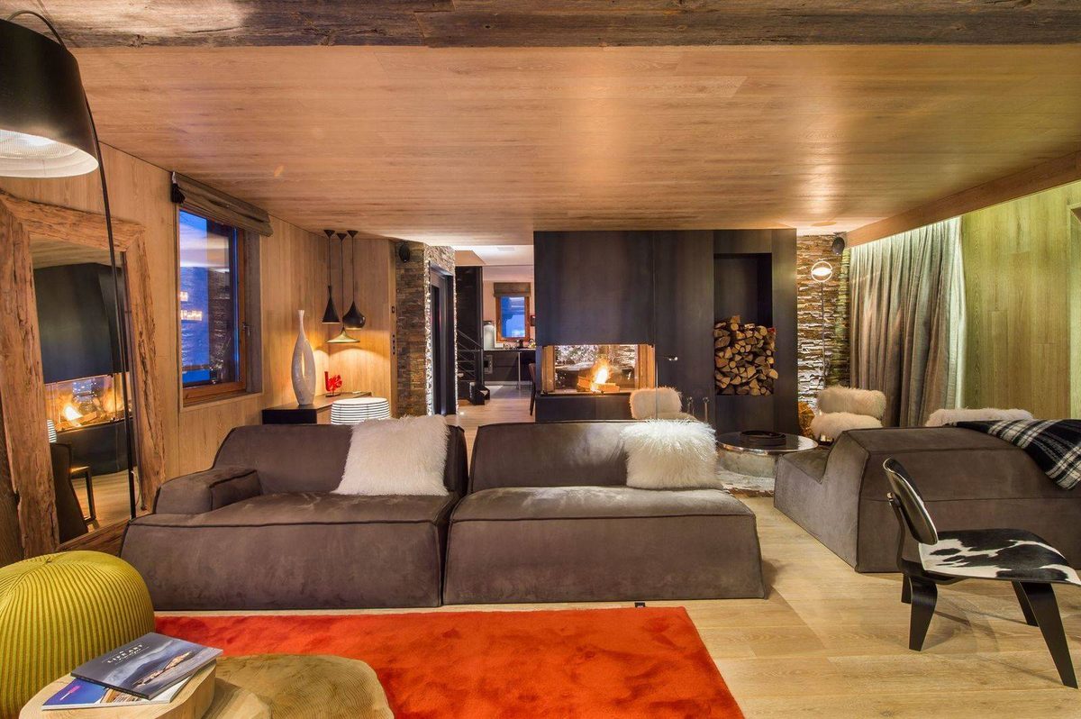 Overview interior view 4