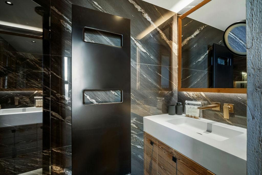 Portes de Courchevel 720B interior view 5