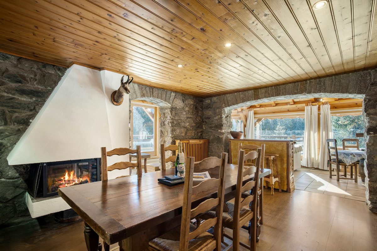 L'Ecureuil sur le toit interior view 3