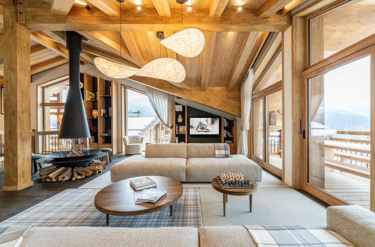Beloukha interior view 3