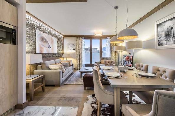 Carre Blanc 371 - 2 bedroom apartment in Centre, Courchevel Village