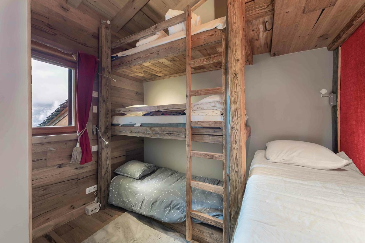 Rocher Blanc B1 interior view 5