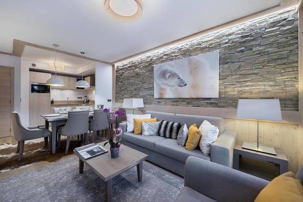 Carre Blanc 235 - 2 bedroom apartment in Centre, Courchevel Village