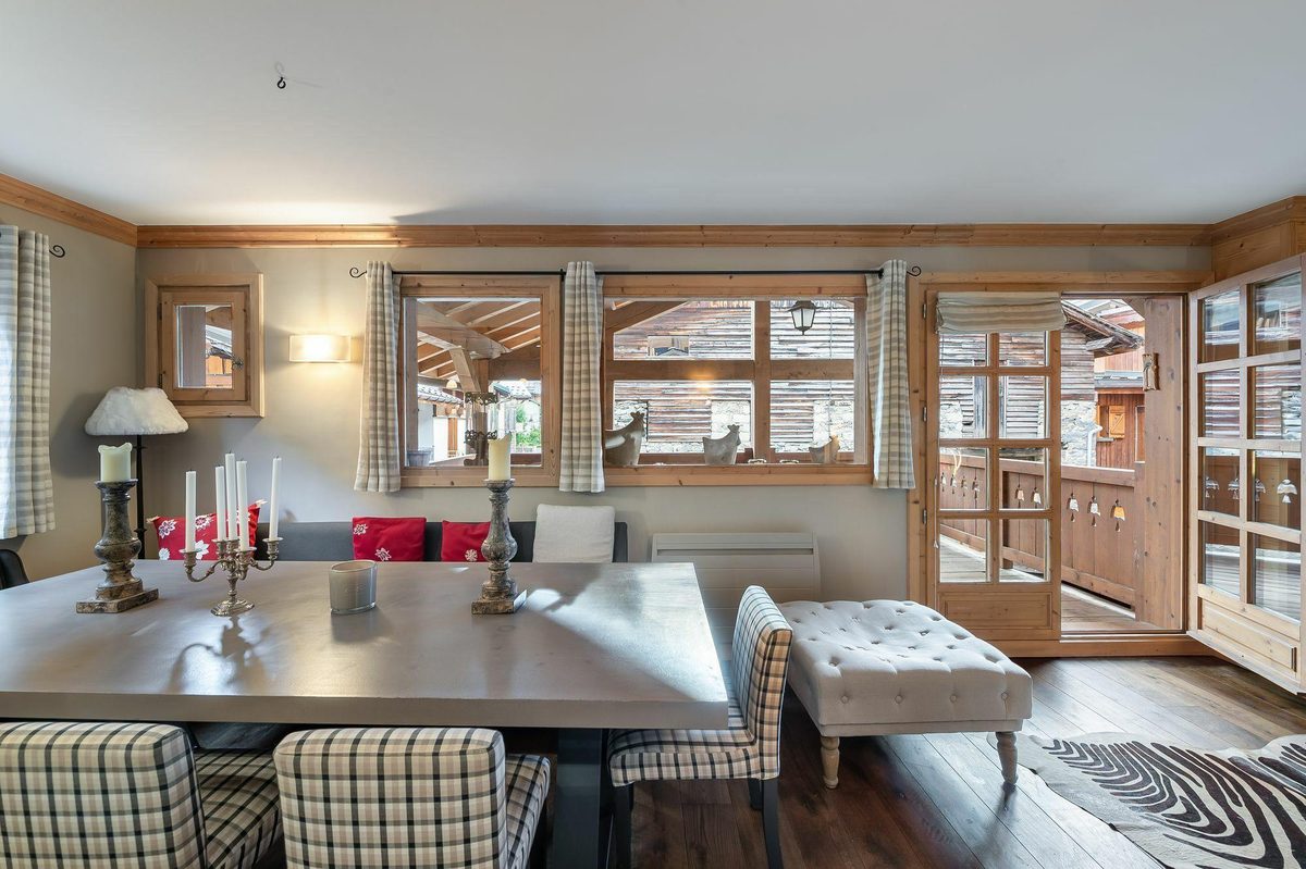 Lavenchère interior view 2