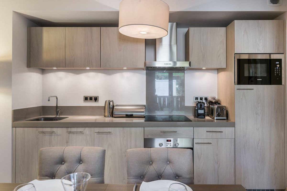 Carre Blanc 133 interior view 3