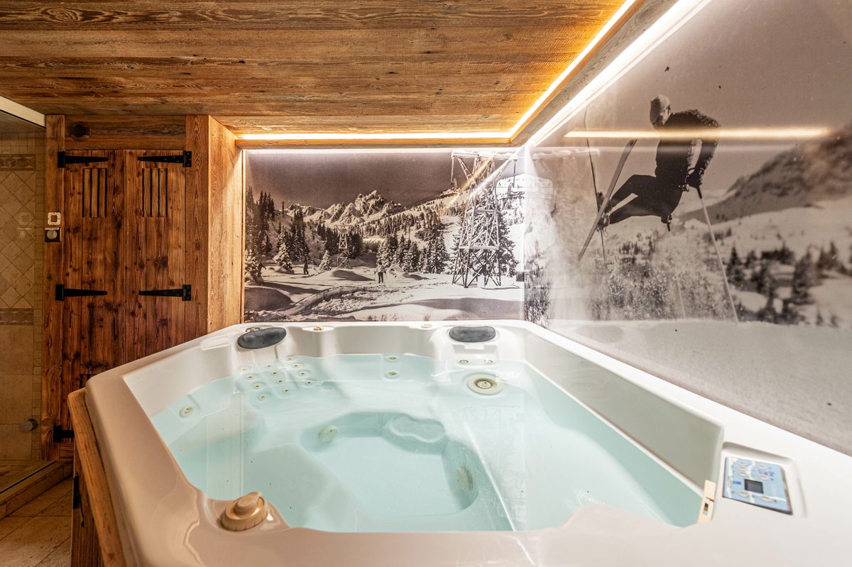 Jade interior view 4
