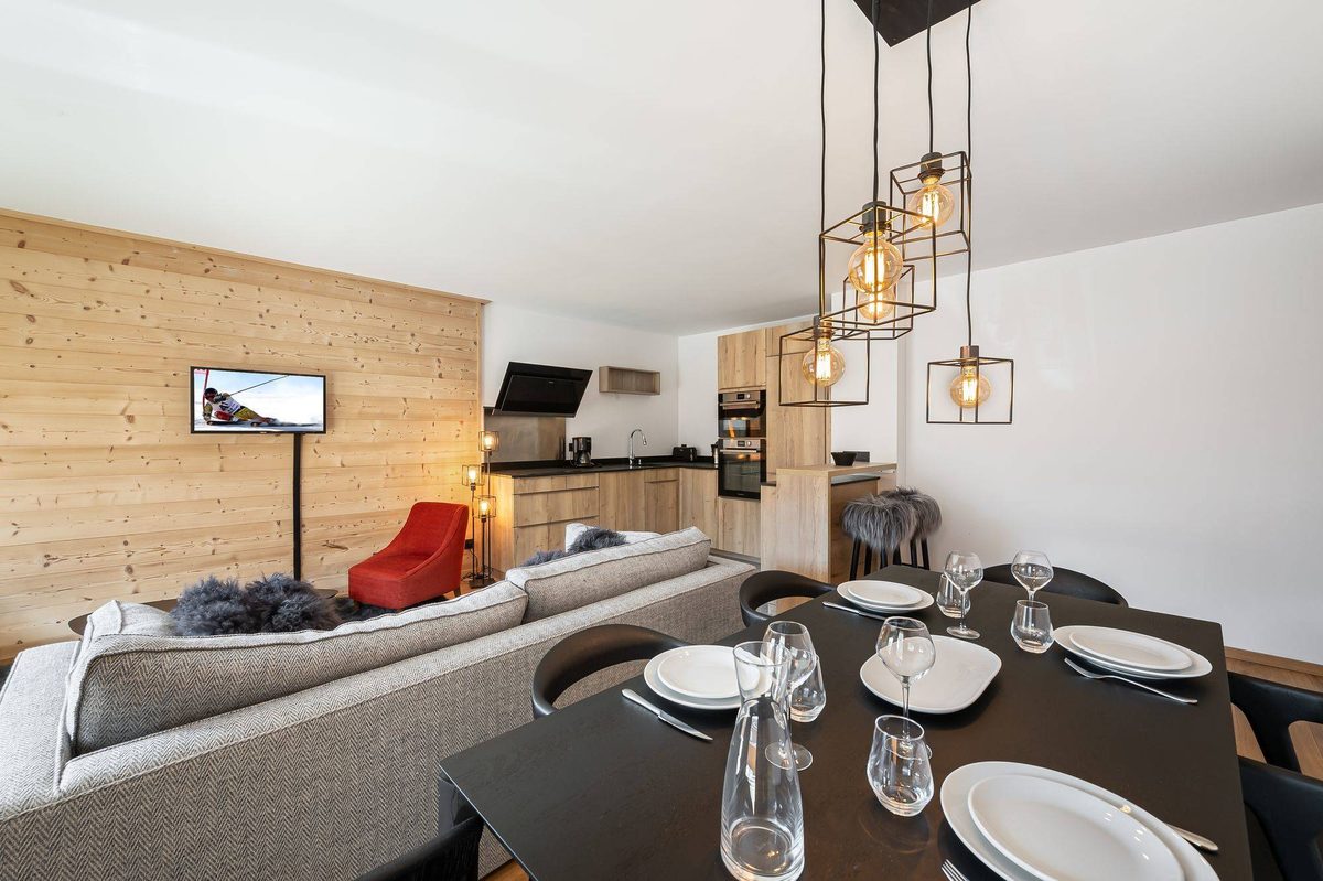 Chantemerle 103 interior view 4